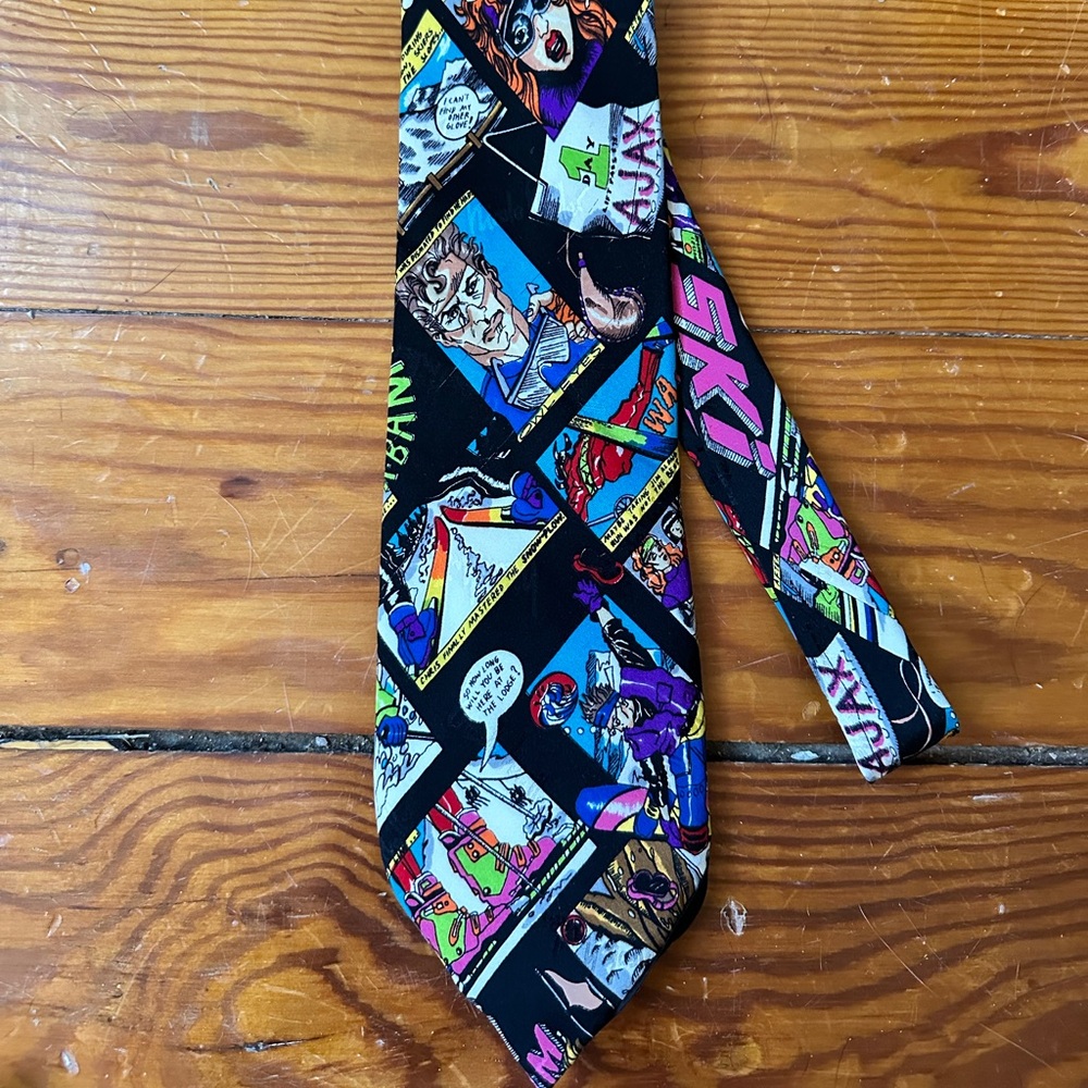 100 Silk ✨ Comic Book Graphic Tie
